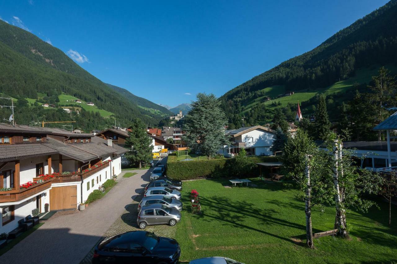 Garni Niederbacher Campo Tures Bagian luar foto
